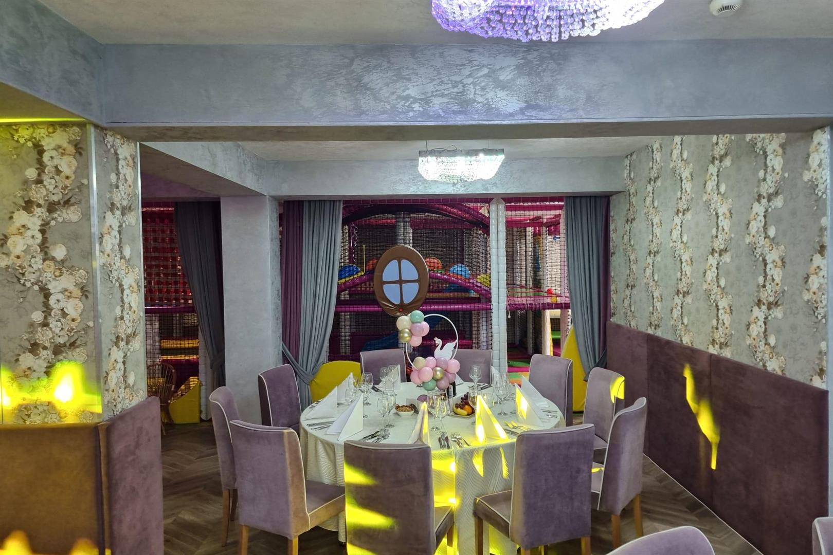 Restaurant Eleven