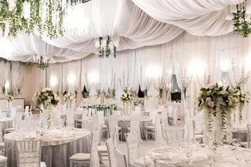 Salon Blanche