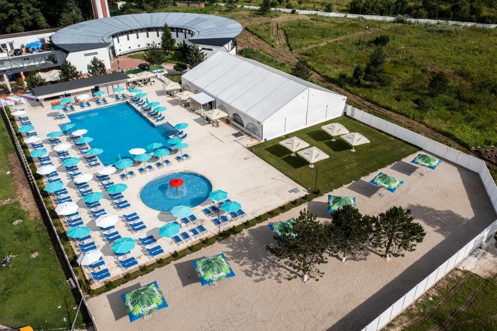 Andy Events and Pool At Forest