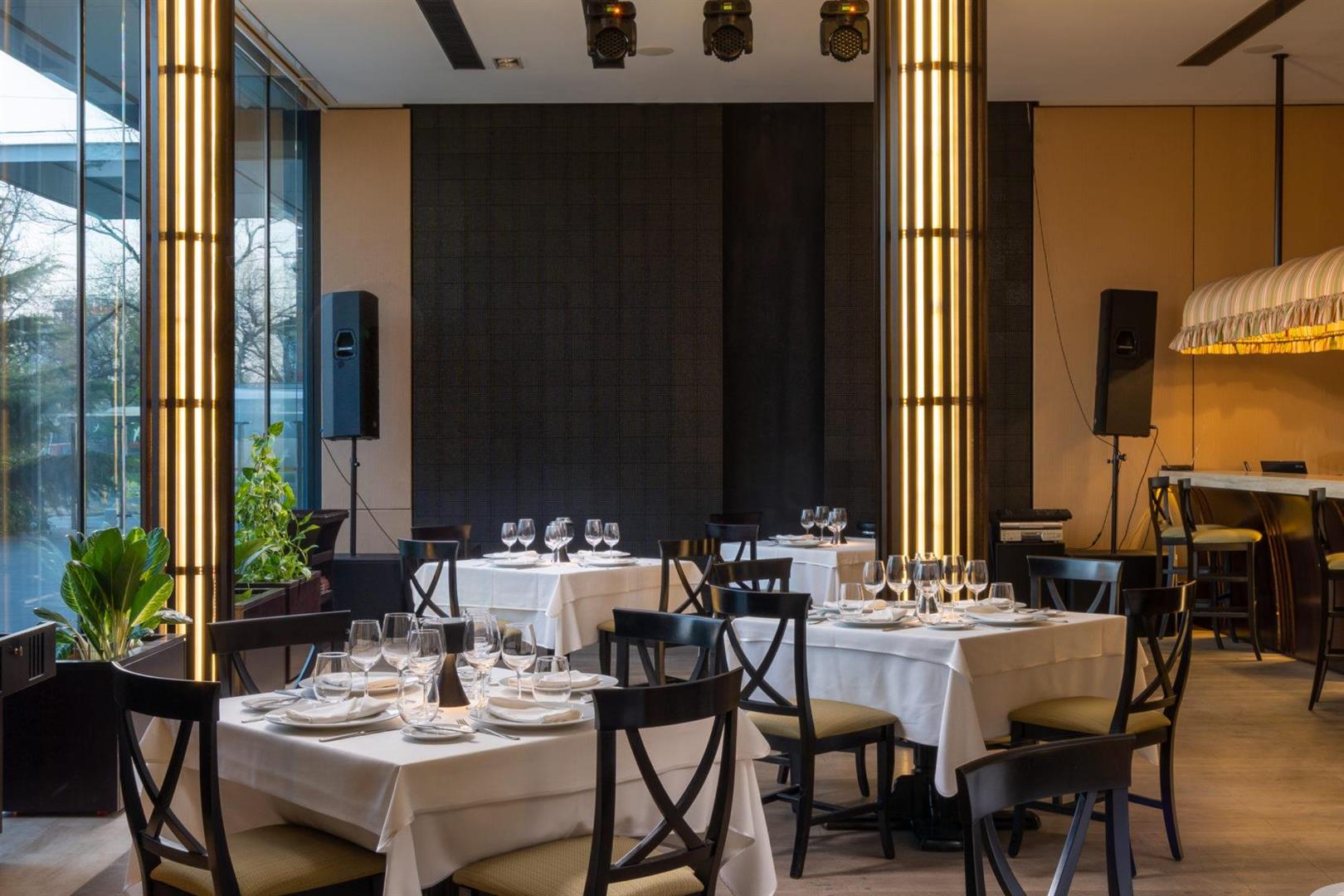 Golden Blitz Restaurant