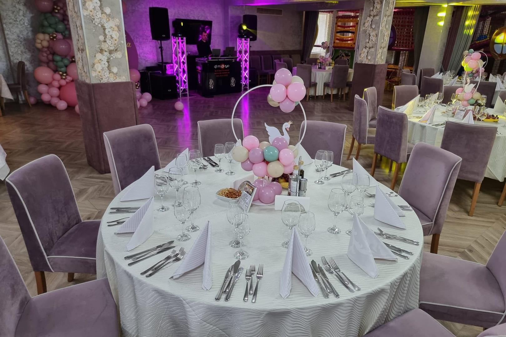 Restaurant Eleven
