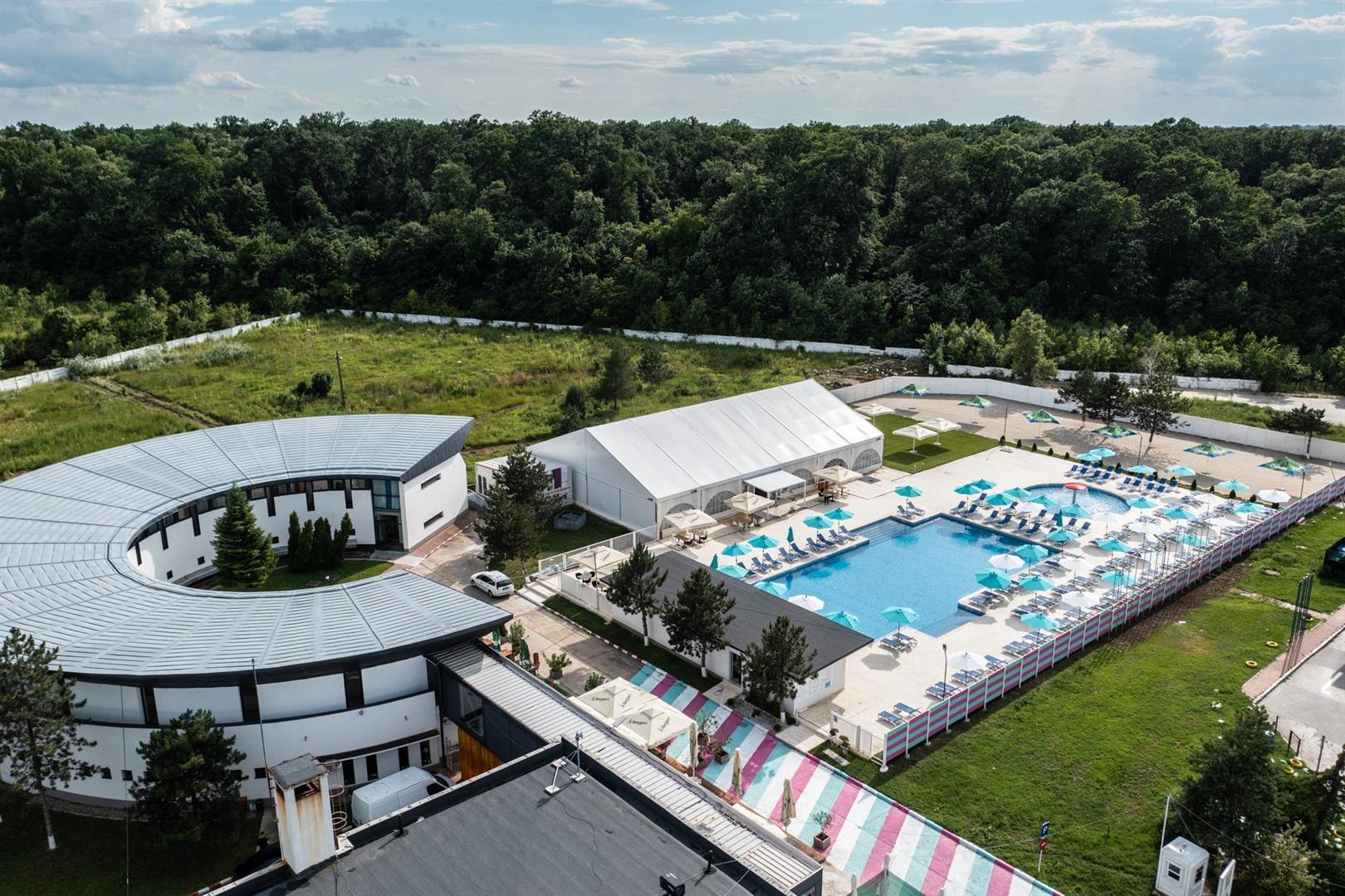 Andy Events and Pool At Forest